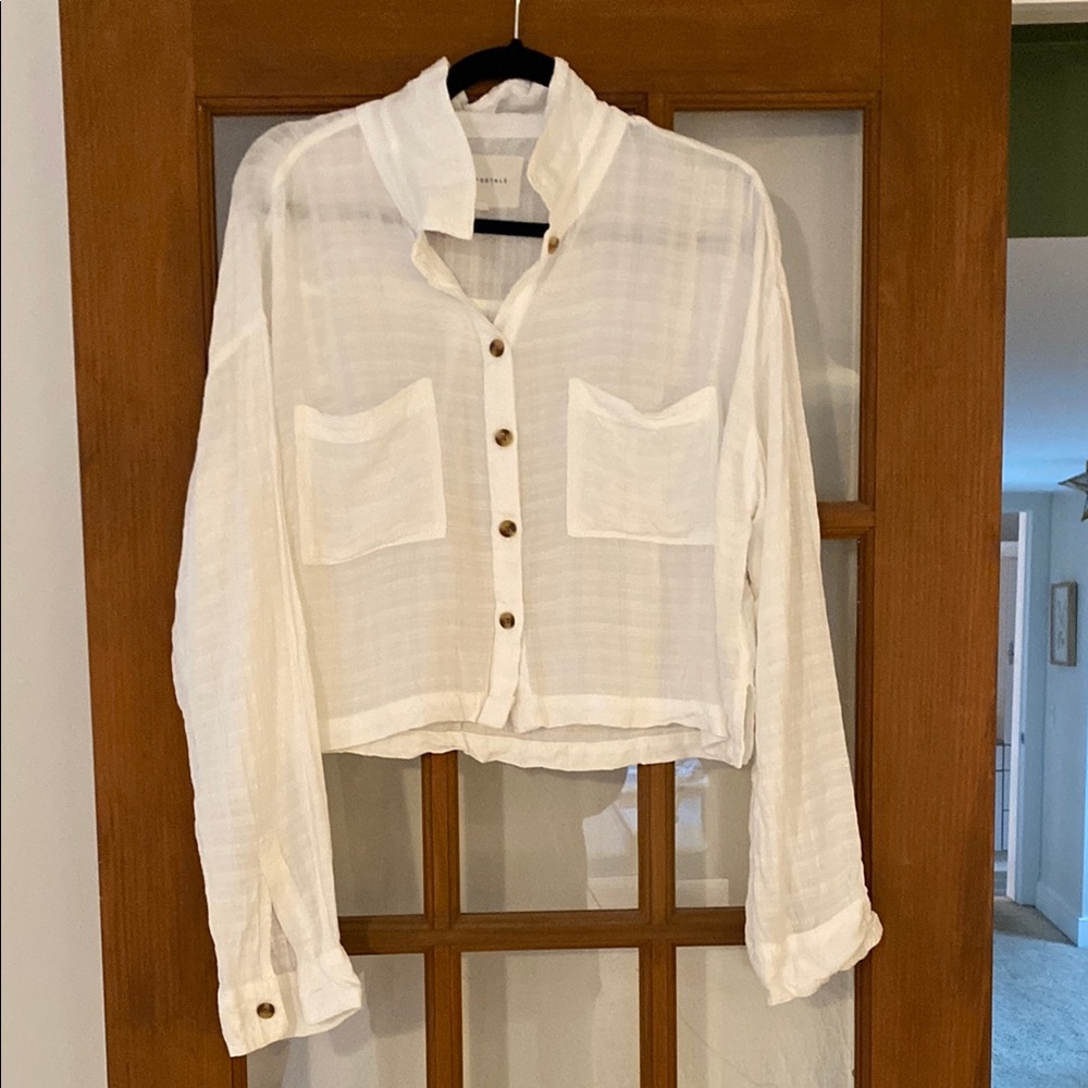 Aeropostale Cropped Button-Up Blouse